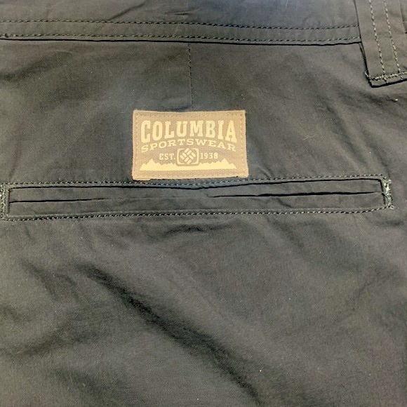 COLUMBIA Angus Spring Gray Shorts size 38 - Picture 7 of 9